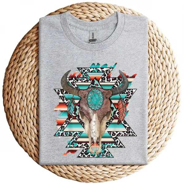 Boho Serape Turquoise Aztec Cow Skull T-Shirt – Western Cowgirl Graphic Tee – Vintage Bull Skull Rodeo Shirt – Country Outfit Top