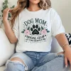Dog Mom Social Club T-Shirt – Floral Dog Paw Shirt for Pet Lovers, Gift for Dog Owners, Cute Dog Lover Tee, Fur Mama Graphic Top