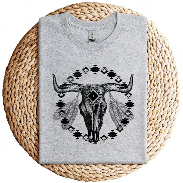 Vintage Cow Bull Skull T-Shirt – BOHO Southwestern Aztec Feather Design – Rustic Western Graphic Tee – Unique Cowgirl & Cowboy Shirt