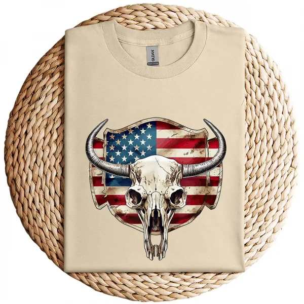 Vintage Cow Bull Cattle Skull T-Shirt – Western Patriotic US Flag Graphic Tee – Rodeo Country Style – American Flag Skull Shirt for Men & Women