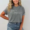 Mom Est Gigi Est Custom Shirt - Pregnancy Announcement Gift - Gigi T-Shirt - New Grandma Shirt - Pregnancy Reveal Gift for Mother's Day