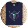 Vaporwave Longhorn Cow Skull T-Shirt – 80s 90s Retro Style Graphic Tee – Vintage Cattle Skull Art – Neon Aesthetic Vaporwave Shirt