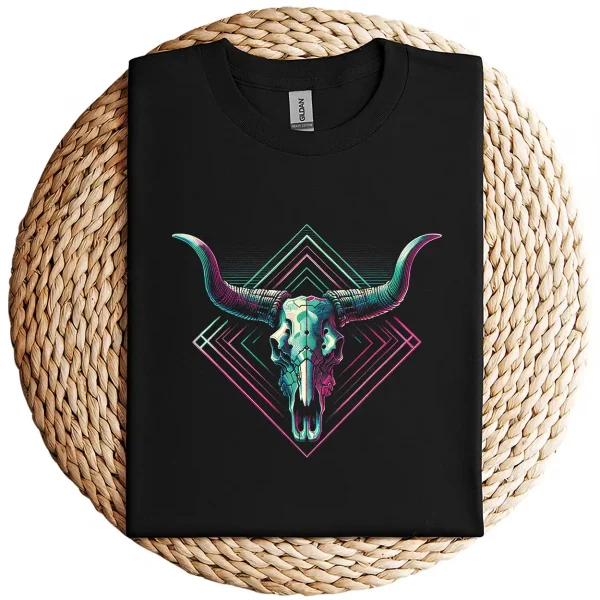Vaporwave Longhorn Cow Skull T-Shirt – 80s 90s Retro Style Graphic Tee – Vintage Cattle Skull Art – Neon Aesthetic Vaporwave Shirt