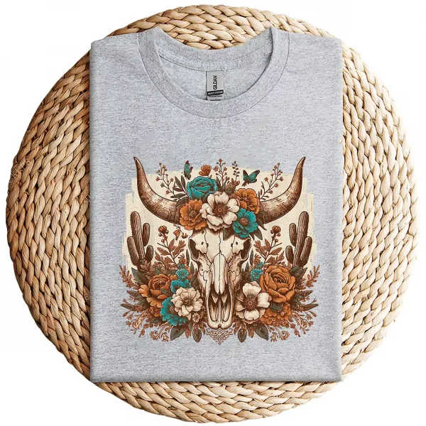 Western Boho Cow Bull Skull T-Shirt – Wild West Floral Graphic Tee – Country Style Vintage Shirt – Rodeo Cowgirl Southwestern Design