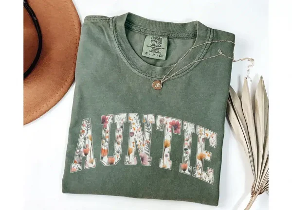 Auntie T-Shirt, Aunt Shirt, Floral Auntie, New Aunt Gift, Pregnancy Announcement, Gift for Aunt, Pregnancy Reveal to Aunt