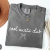 Cool Aunt Club T-Shirt With Bow, Cute Auntie Shirts, Gift for Aunt, Pregnancy Reveal to Aunt Cool Aunt Club