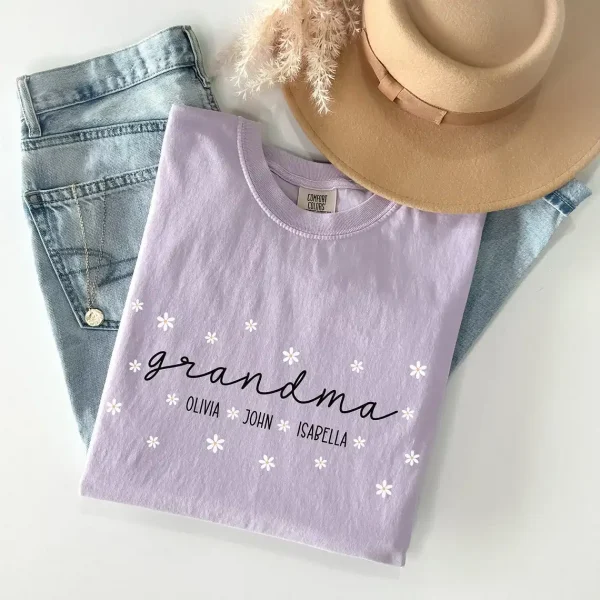 Custom Grandma Shirt, Personalized Gifts for Grandma, Grandma Shirt With Grandkids Name, Flower Grandma Shirt, Grandma Gift