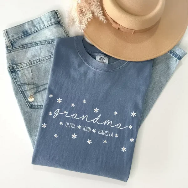 Custom Grandma Shirt, Personalized Gifts for Grandma, Grandma Shirt With Grandkids Name, Flower Grandma Shirt, Grandma Gift