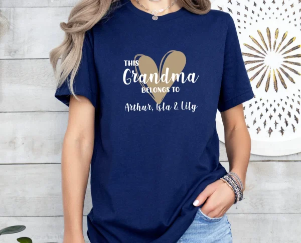 Grandma Shirt, Personalized Shirt, Mum T Shirt, Custom Grandma Tee, Heart T-shirt, New Grandma Gift