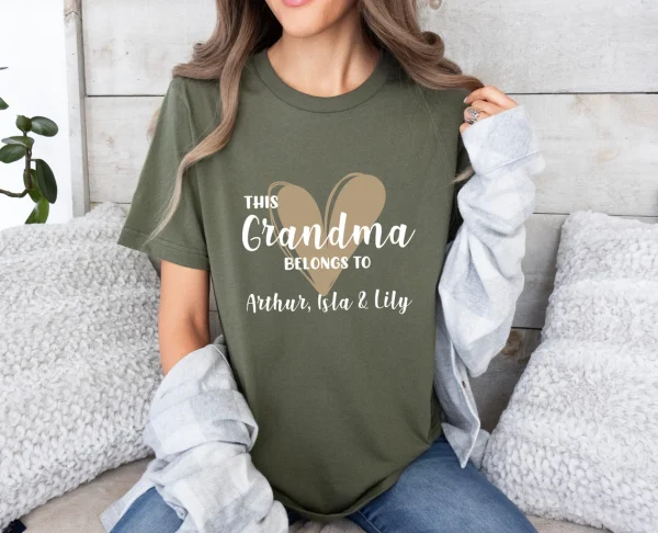 Grandma Shirt, Personalized Shirt, Mum T Shirt, Custom Grandma Tee, Heart T-shirt, New Grandma Gift