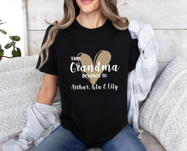 Grandma Shirt, Personalized Shirt, Mum T Shirt, Custom Grandma Tee, Heart T-shirt, New Grandma Gift