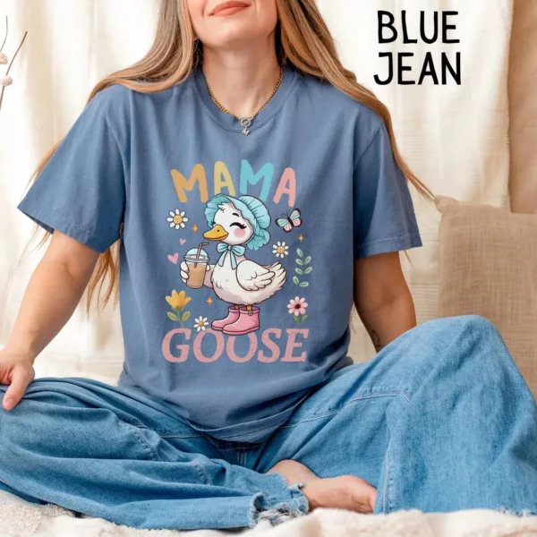 Mama Goose, Funny Animal Mom, Vintage Style Mom Gift T-shirt, Happy Mother's Day, The Best Gift for Women