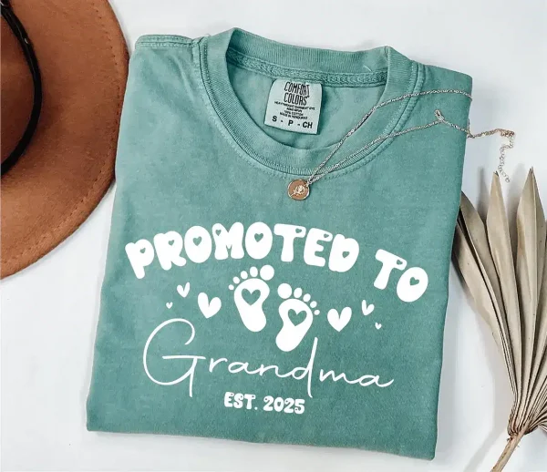 Personalize Est Grandma T-Shirt, Promoted To Grandma, Mothers Day Gift For Grandma, Granny Shirt, Gigi Mimi Shirt, Nana Shirt