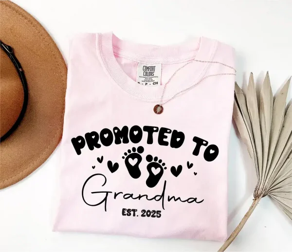 Personalize Est Grandma T-Shirt, Promoted To Grandma, Mothers Day Gift For Grandma, Granny Shirt, Gigi Mimi Shirt, Nana Shirt
