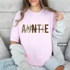 Personalized-Auntie-T-shirt-4.webp Personalized Auntie T-shirt, Auntie Shirt, Trendy Aunt Outfit, Cool Auntie Clothing's, Matching Family Tees, New Aunt Gifts