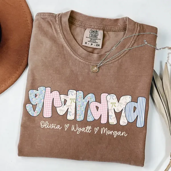 Personalized Grandma T-Shirt Floral Grandma Shirt with Grandkid Names Custom Grandma Gift for Grammy Coquette Grandma Bow Shirt