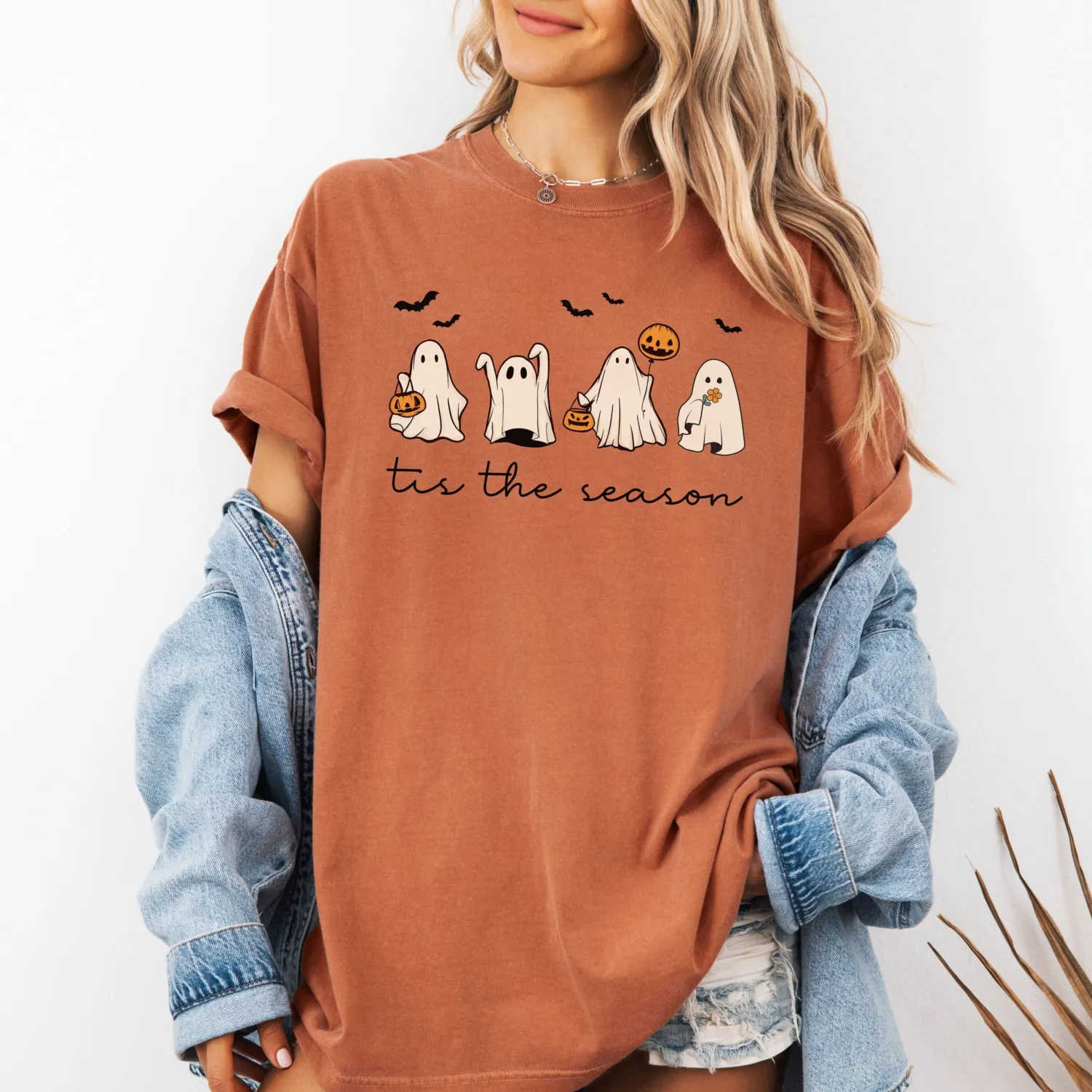 Tis The Season Retro Ghost Halloween T-Shirt Tis The Season Retro Ghost Halloween T-Shirt