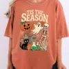 Retro Tis The Season Skeleton Pumpkin Ghost Halloween T-Shirt