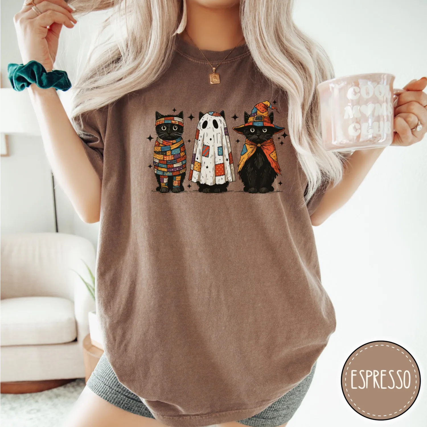 Vintage Black Cat Halloween T-Shirt Vintage Black Cat Halloween T-Shirt