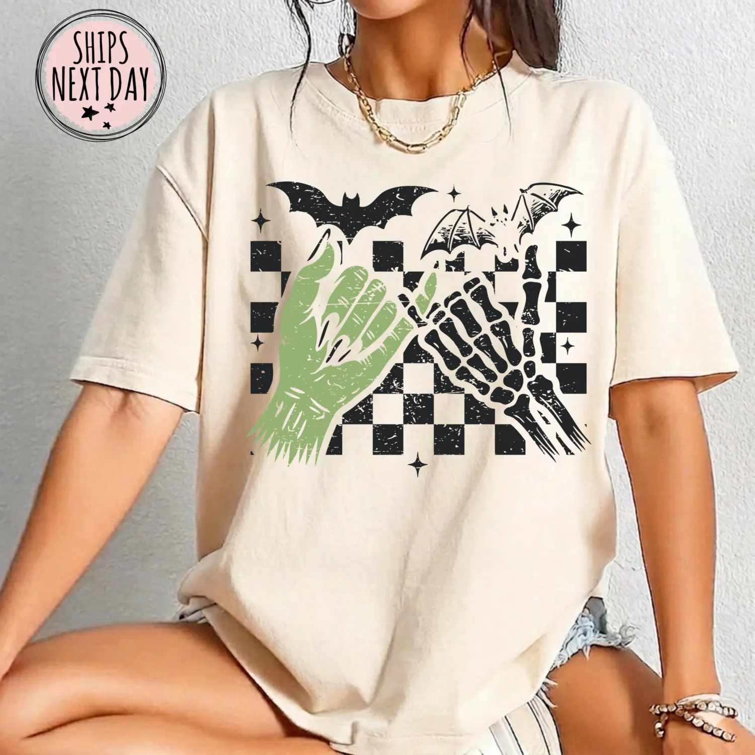 Pinky Promise Witch Skeleton Hands Halloween T-Shirt Pinky Promise Witch Skeleton Hands Halloween T-Shirt