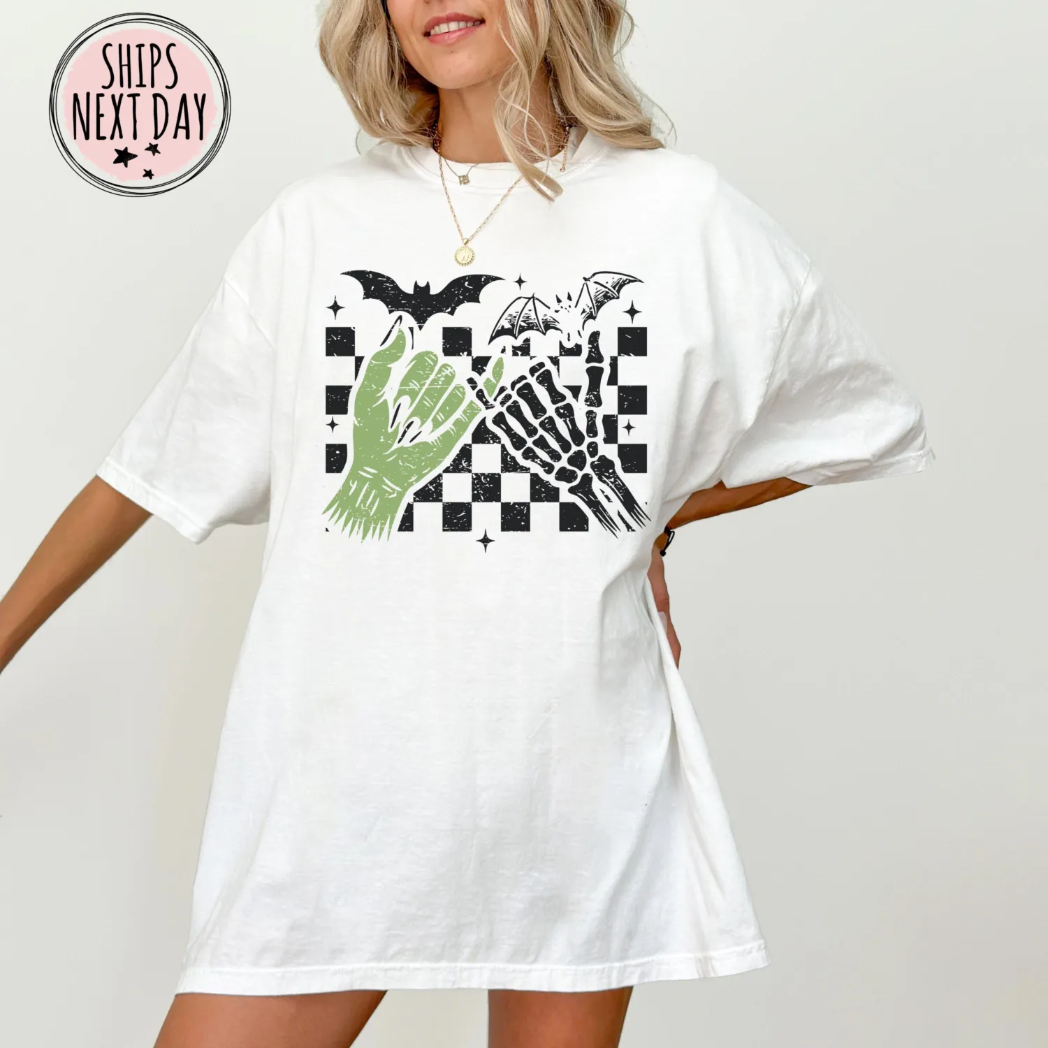 Pinky Promise Witch Skeleton Hands Halloween T-Shirt Pinky Promise Witch Skeleton Hands Halloween T-Shirt